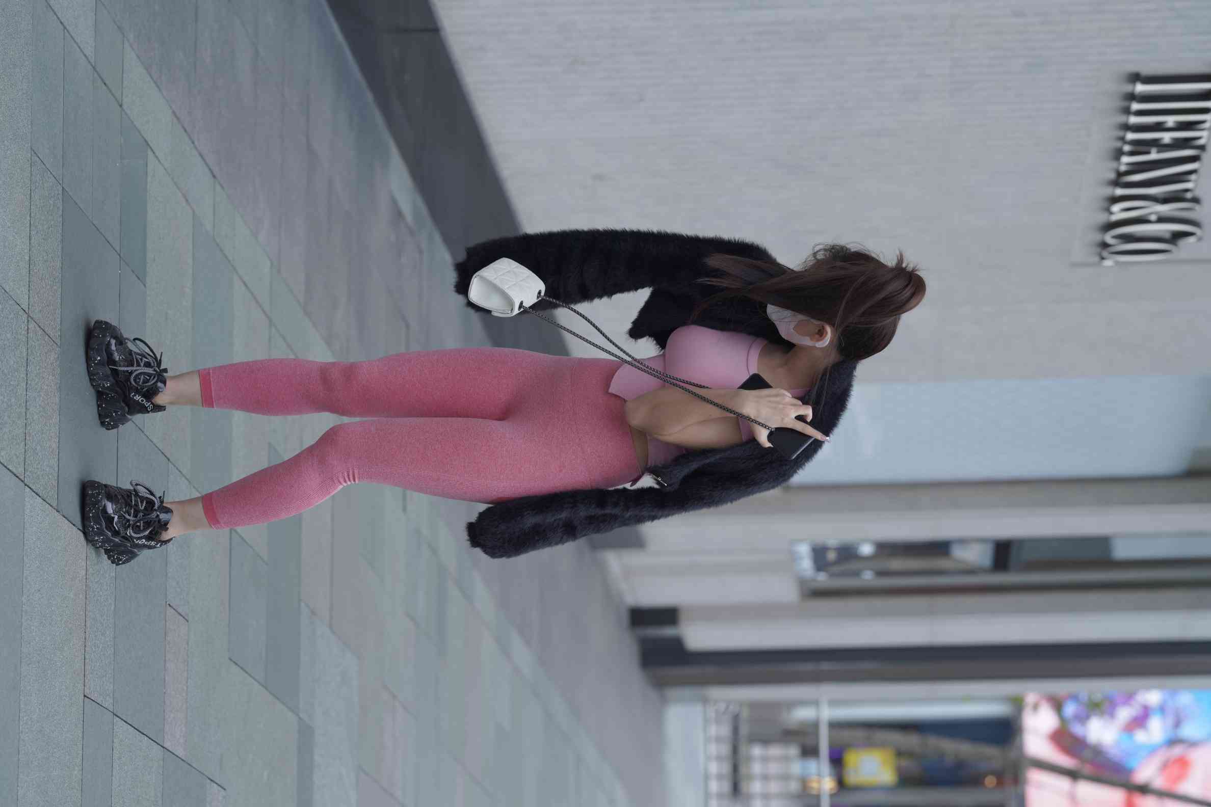 图片[3]-粉红色瑜伽裤的眼镜妹妹【93P】04019-q图库摄影套图图片大全