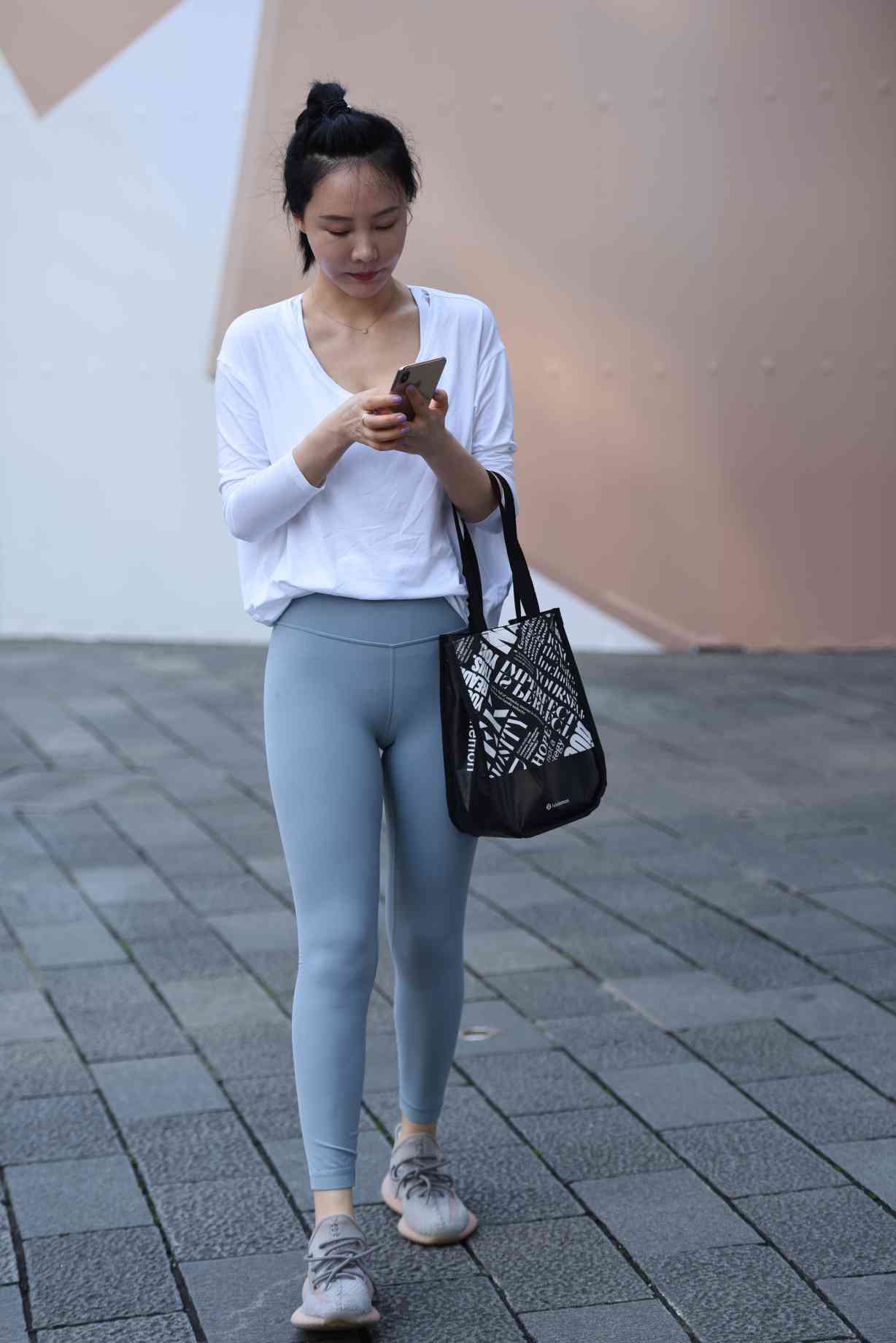 图片[2]-【免费】逛街的小女人【46P】04037-q图库摄影套图图片大全