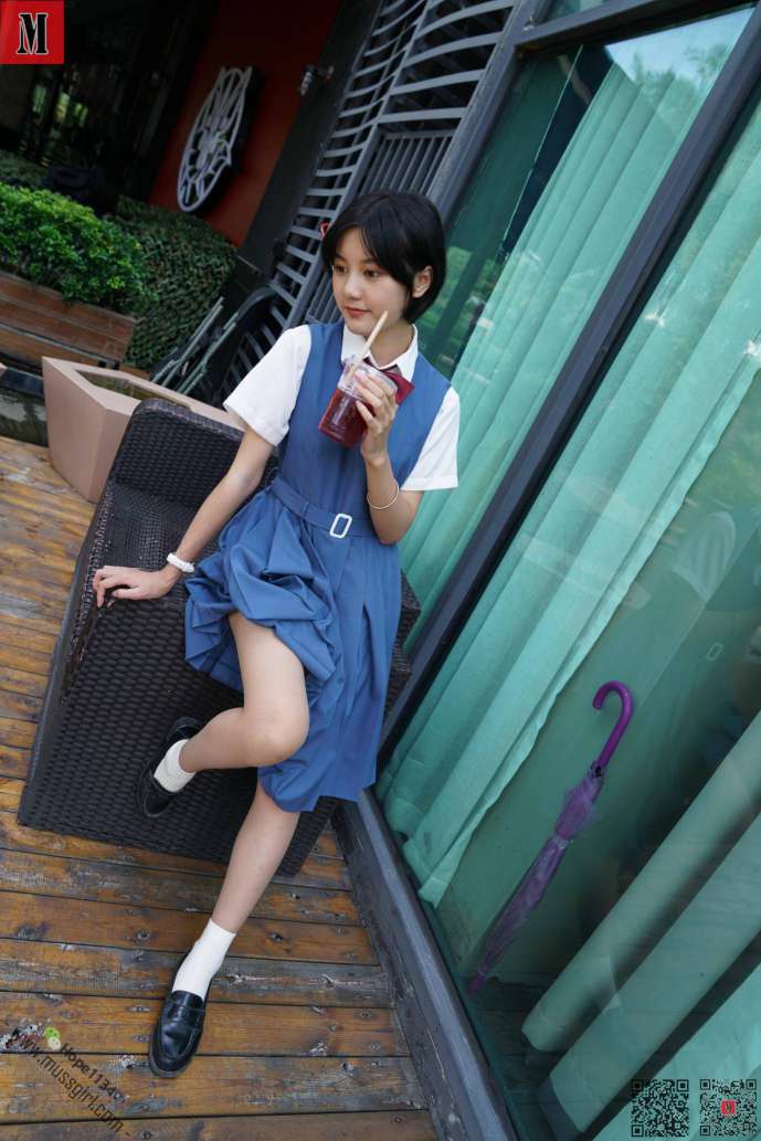 图片[2]-一副学生模样的短发姑娘【112P】20023-q图库摄影套图图片大全