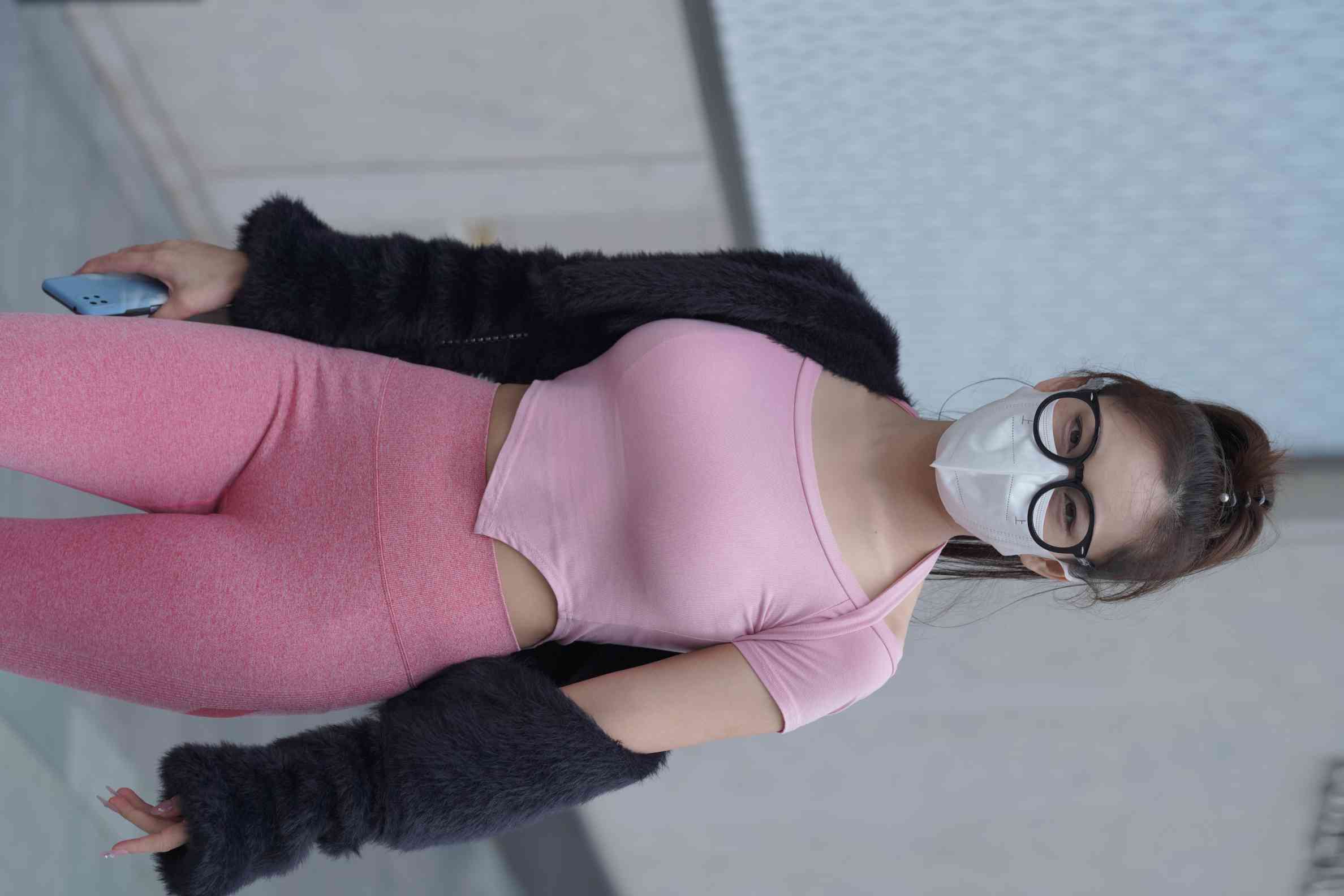 图片[4]-粉红色瑜伽裤的眼镜妹妹【93P】04019-q图库摄影套图图片大全