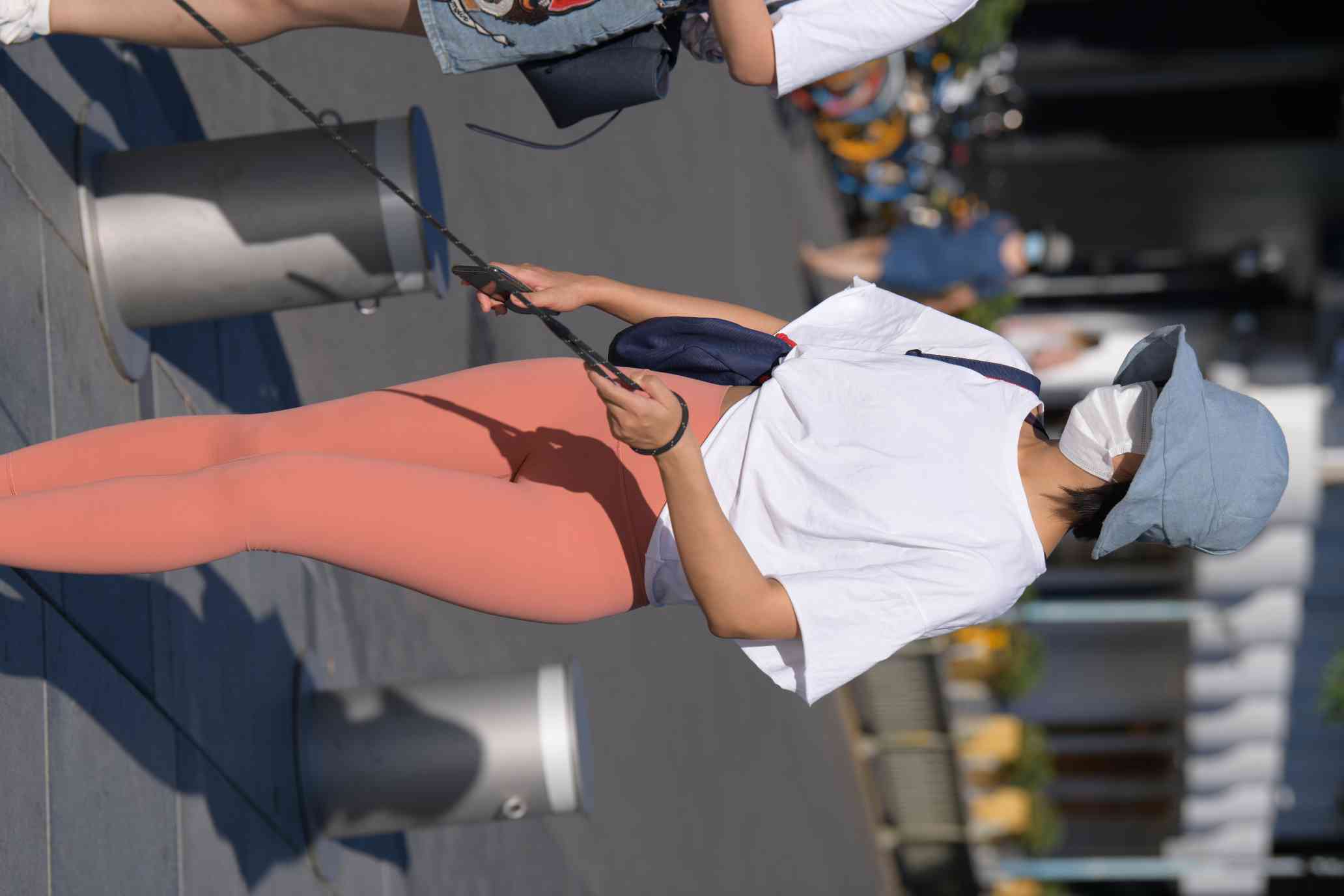 图片[3]-【免费】遛狗的瑜伽裤女人【60P】04031-q图库摄影套图图片大全