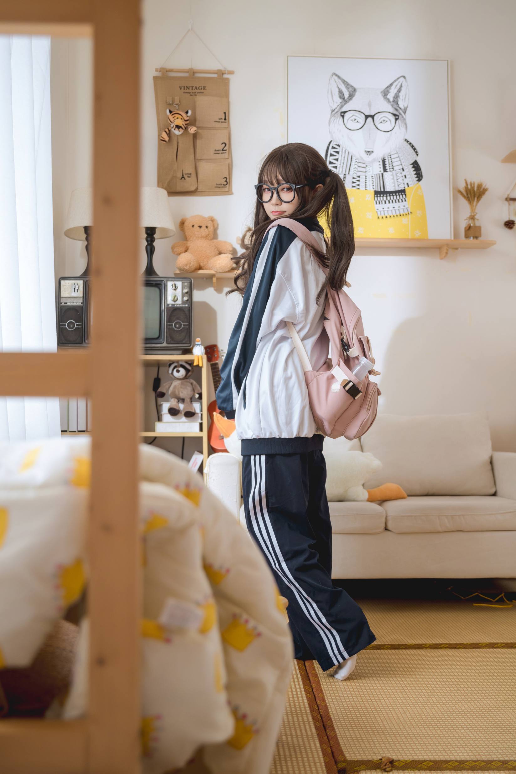 图片[3]-穿校服的双马尾女孩【64P】20010-q图库摄影套图图片大全