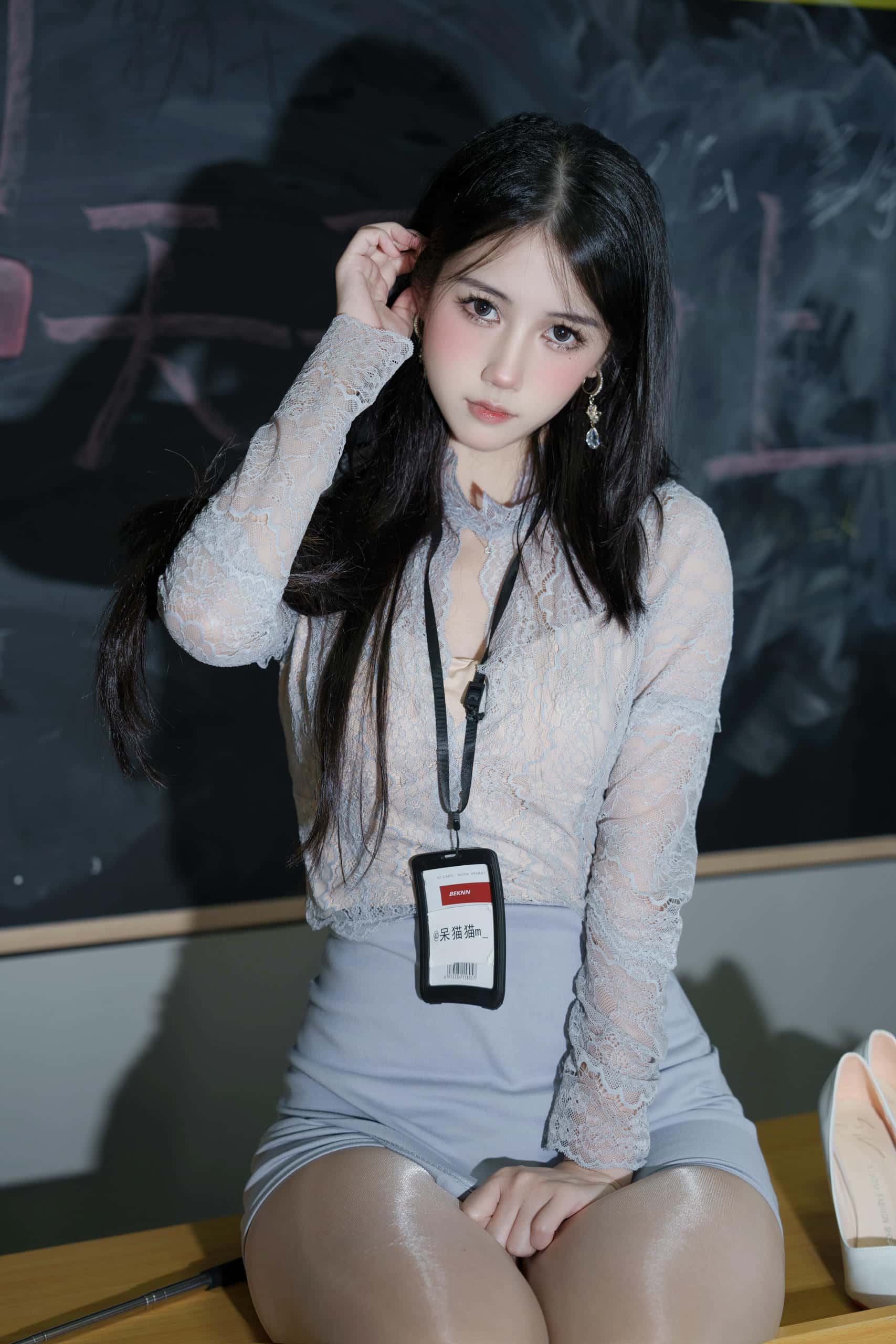 穿亮色丝袜高跟鞋的美女老师【49P】P50212-q图库摄影套图图片大全