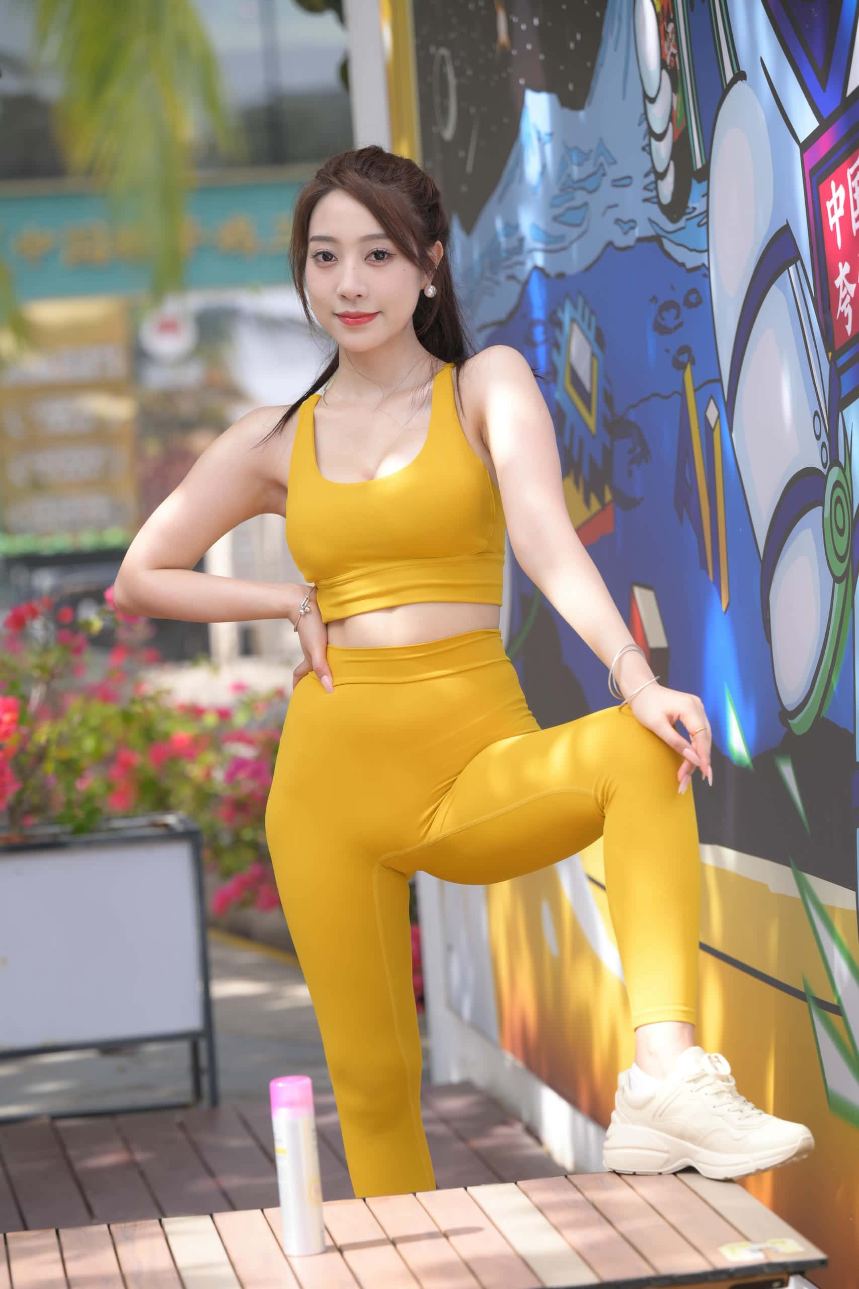 长相甜美的瑜伽裤女孩【695P】DM6305-q图库摄影套图图片大全