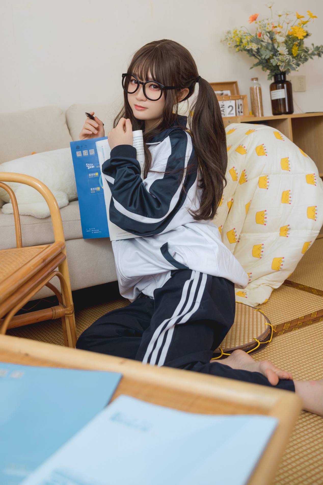 图片[4]-穿校服的双马尾女孩【64P】20010-q图库摄影套图图片大全