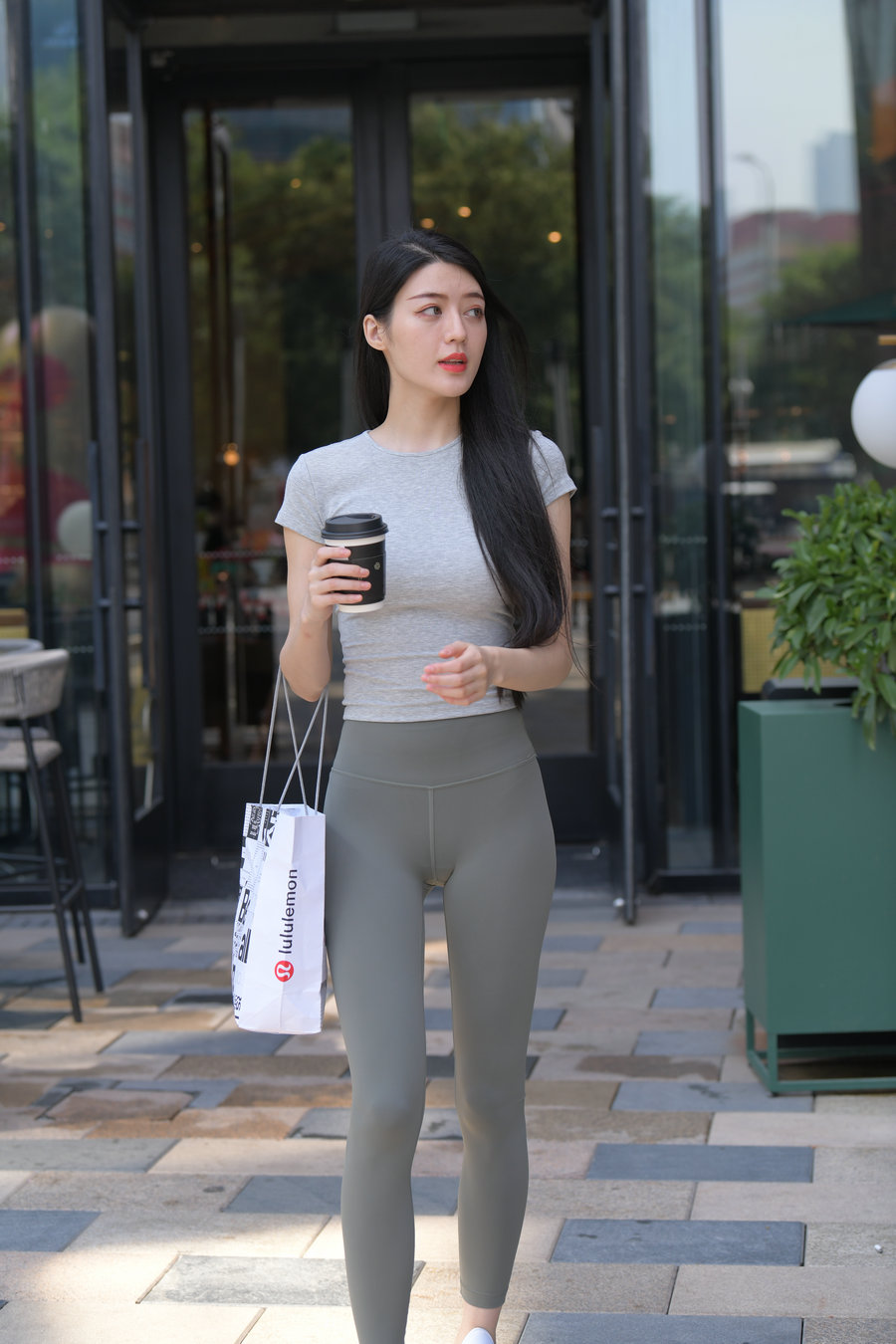 图片[4]-在外面逛街的瑜伽裤女孩J2240 449P1V-16.7GB-q图库摄影套图图片大全