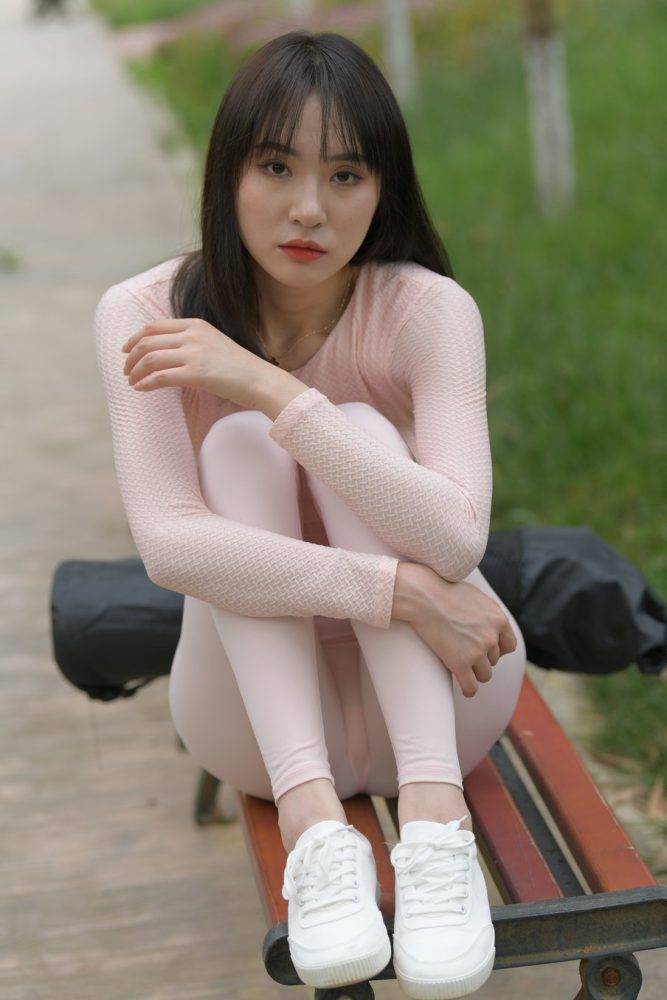 图片[1]-粉粉的瑜伽裤女孩太可爱了 J2090 854P1V-30.4GB-q图库摄影套图图片大全