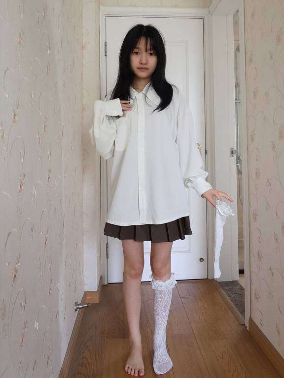 百褶裙可爱又大方的小姑娘【122P】20002-q图库摄影套图图片大全