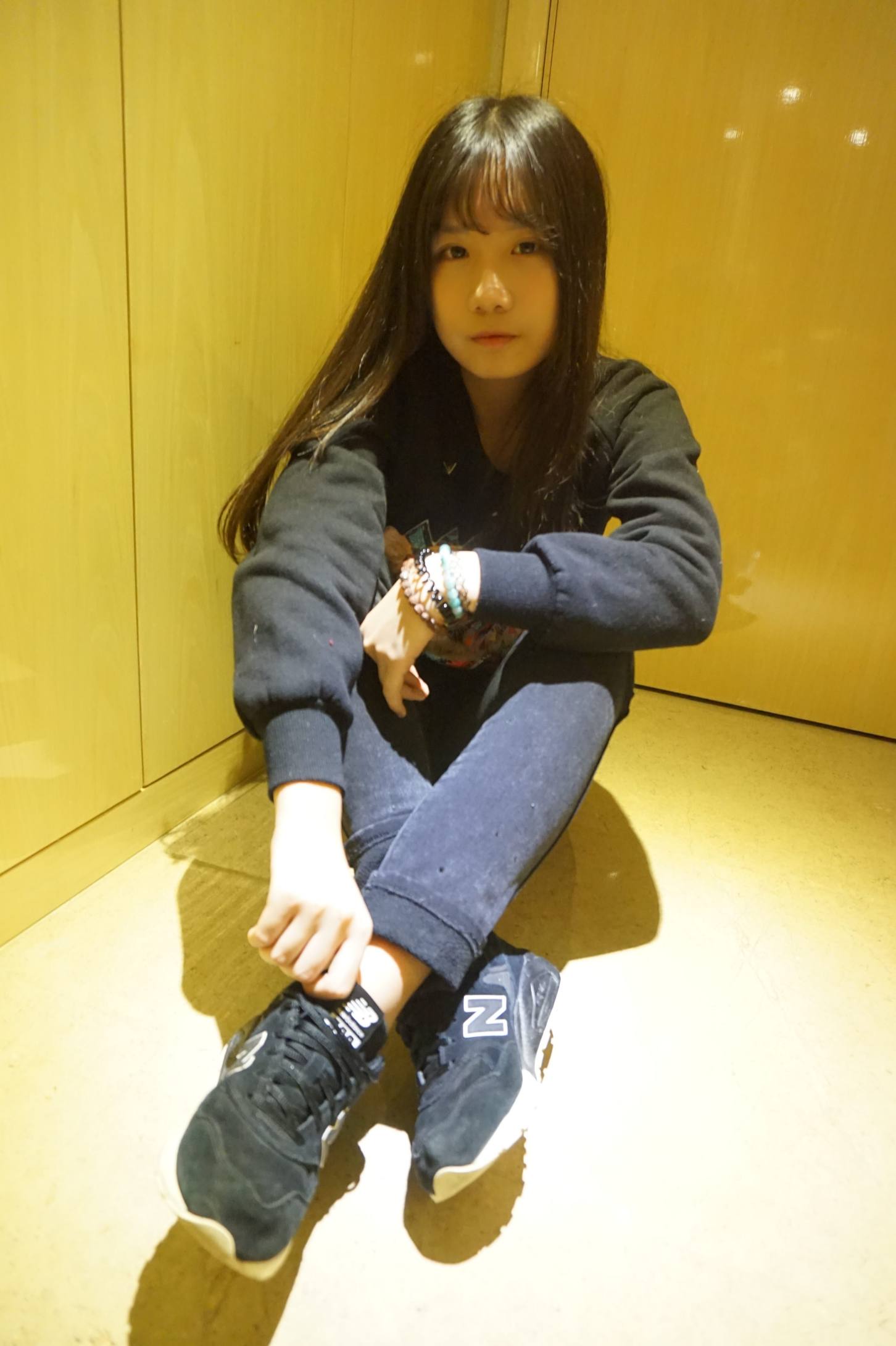 图片[2]-齐刘海的长发女孩【70P】20016-q图库摄影套图图片大全