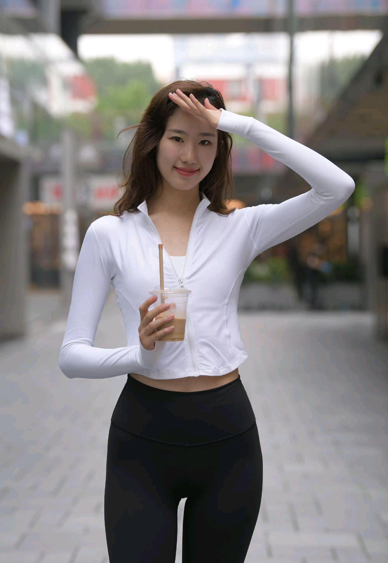 图片[4]-像刘亦菲的黑色瑜伽裤女孩J2237 340P1V-14.8GB-q图库摄影套图图片大全