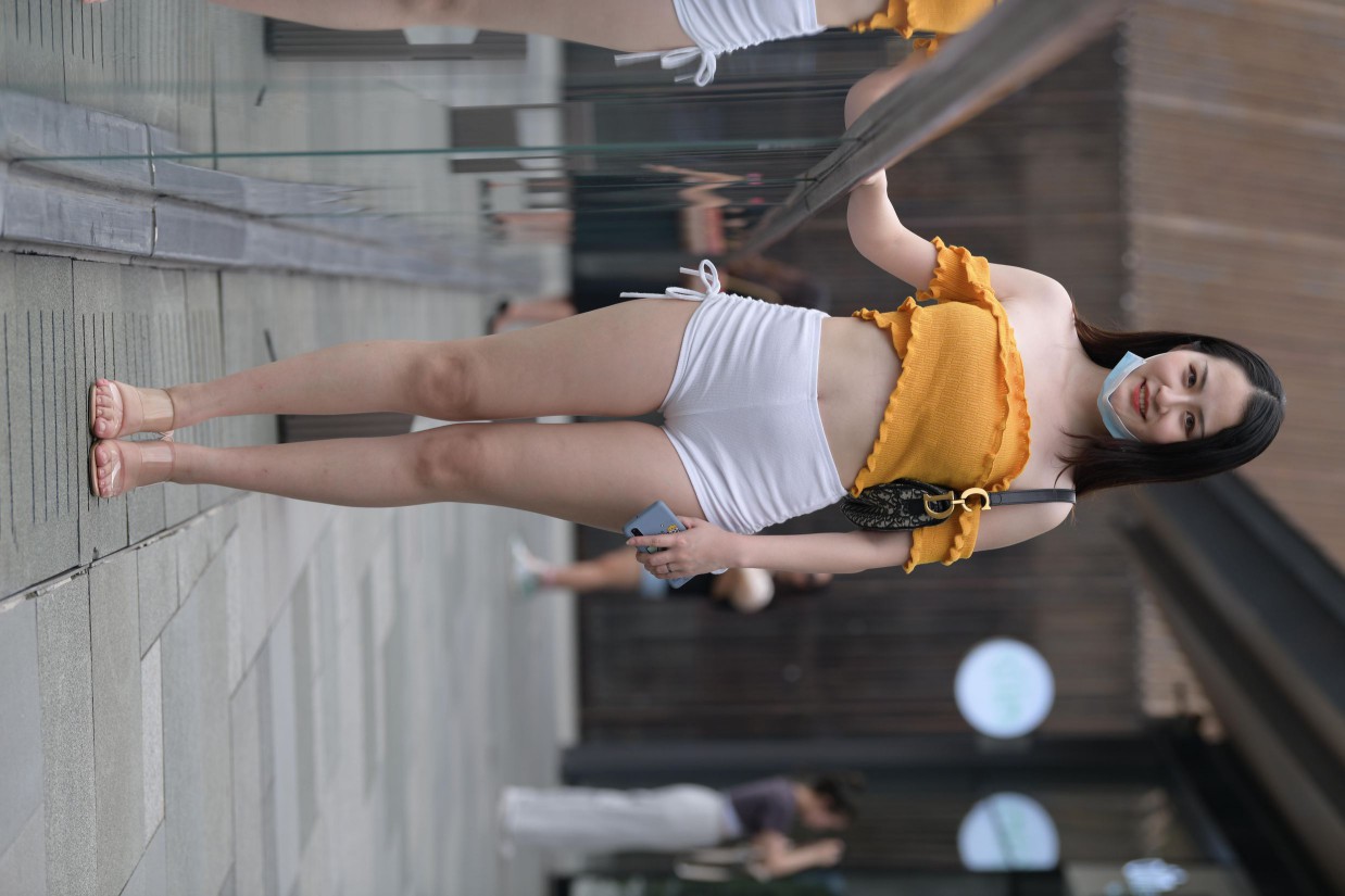 高腰白色短裤的漂亮女孩【767P】00065-q图库摄影套图图片大全