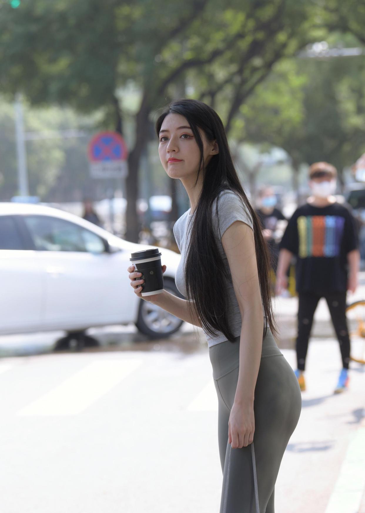 图片[3]-在外面逛街的瑜伽裤女孩J2240 449P1V-16.7GB-q图库摄影套图图片大全