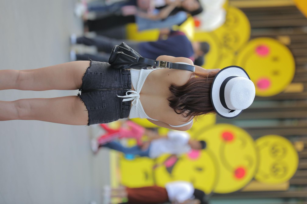 非常时尚阳光的牛仔热裤女孩【808P】00064-q图库摄影套图图片大全