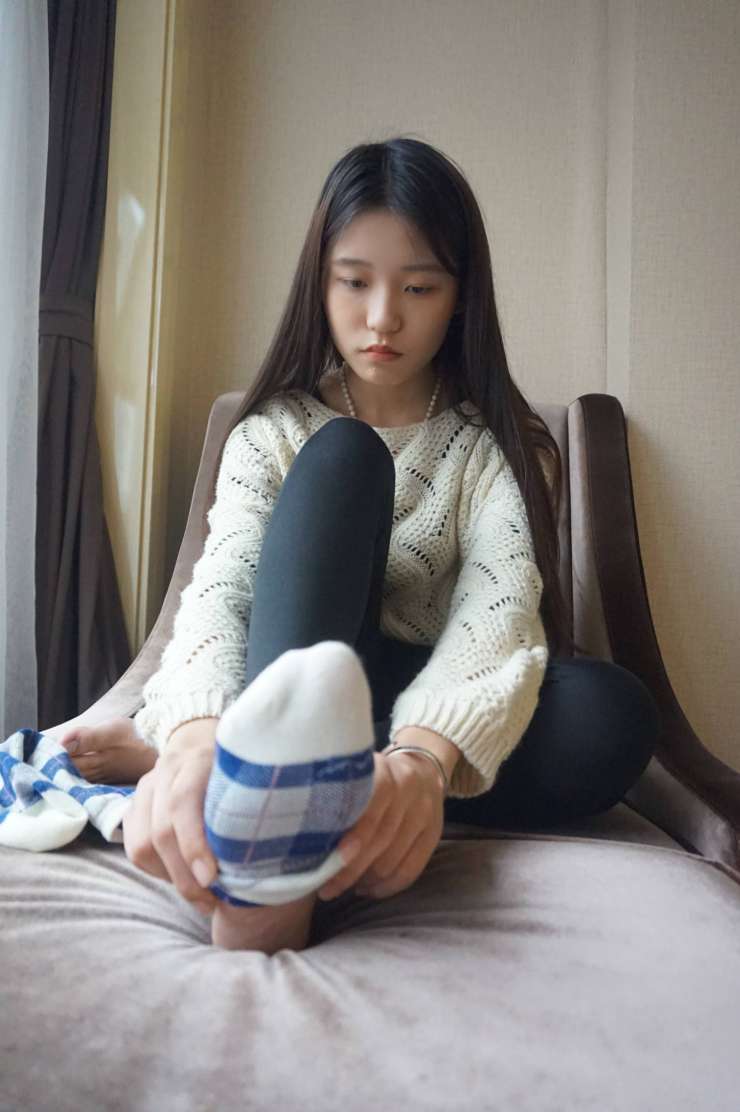 图片[5]-眼神很清澈的赤脚女孩【59P】20020-q图库摄影套图图片大全