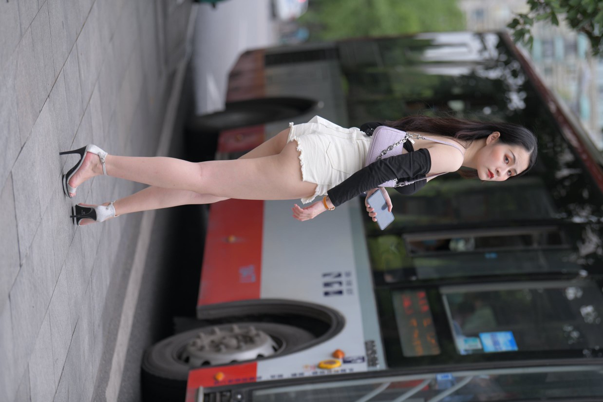 长发飘飘的白色热裤美丽女孩【49P】00029-q图库摄影套图图片大全