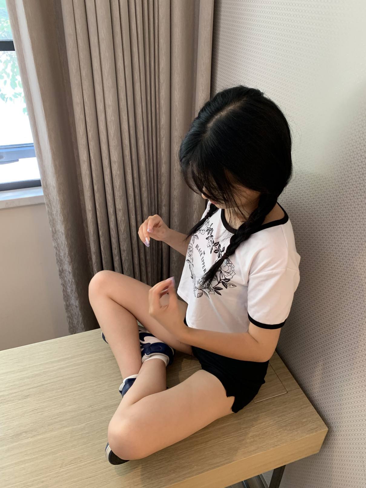 图片[4]-调皮的白袜女孩【149P】20017-q图库摄影套图图片大全