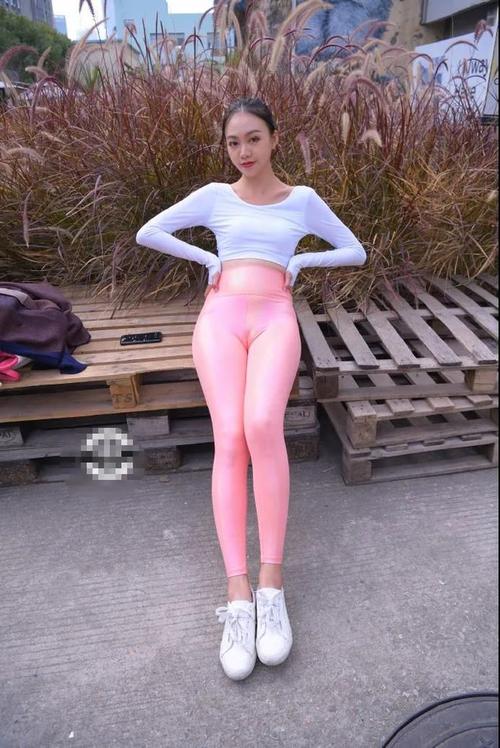 图片[2]-粉色紧身裤漂亮女孩 J1433 749P1V-20.0GB-q图库摄影套图图片大全