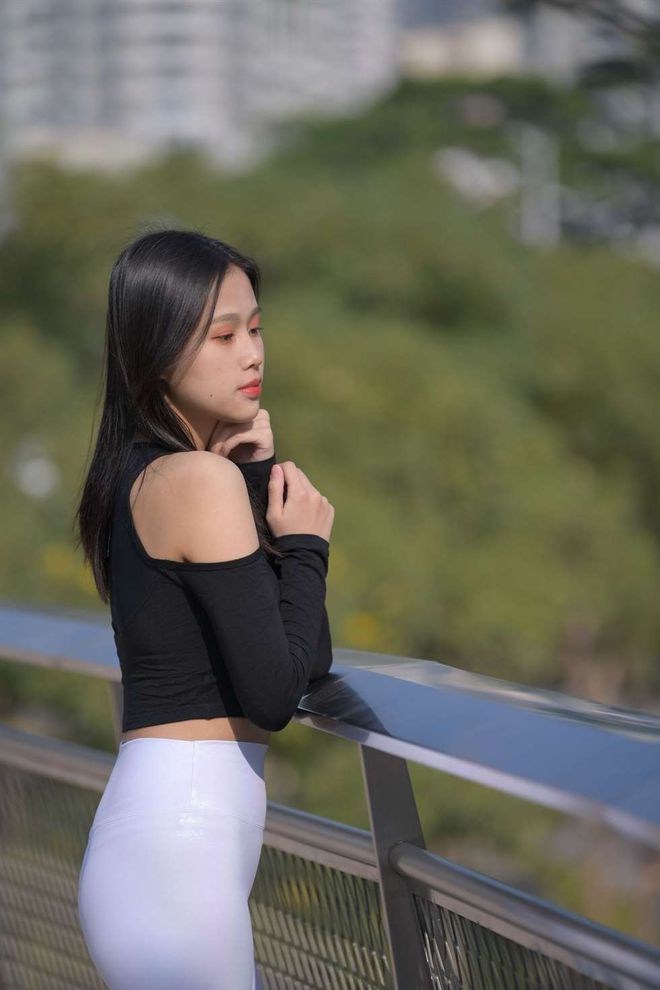 图片[4]-穿紧身白裤的端庄女孩 J1436 674P1V-22.2GB-q图库摄影套图图片大全