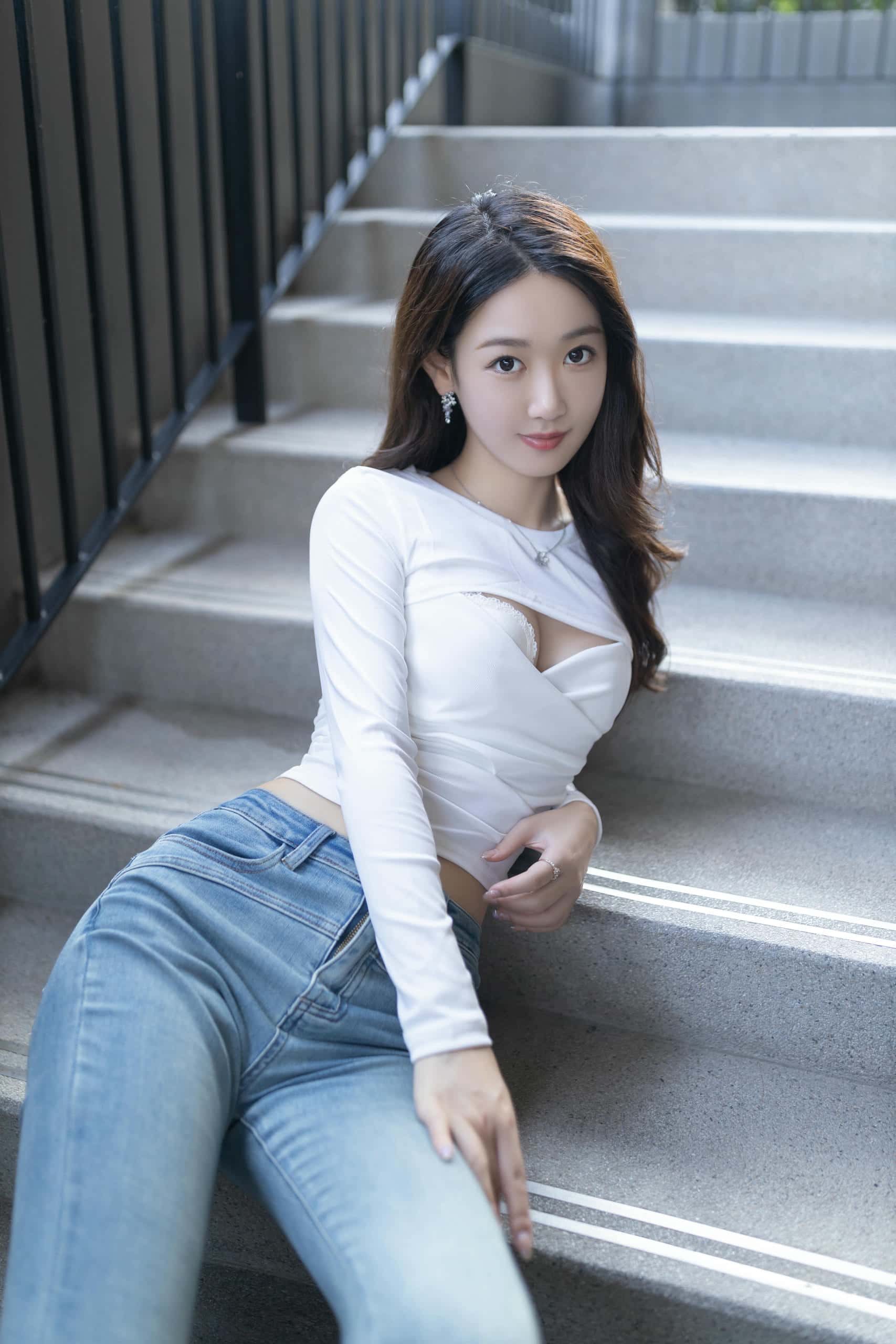 唐安琪 – 户外牛仔裤写真 【40P】P25226-q图库摄影套图图片大全